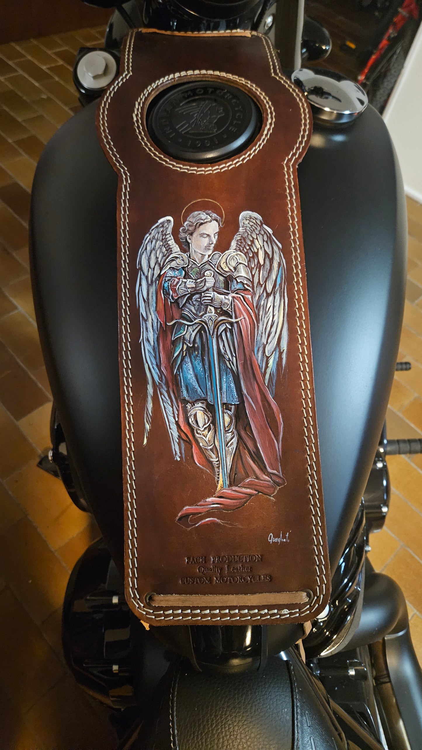 ARCANGELO genuine leather motorcycle tank cover