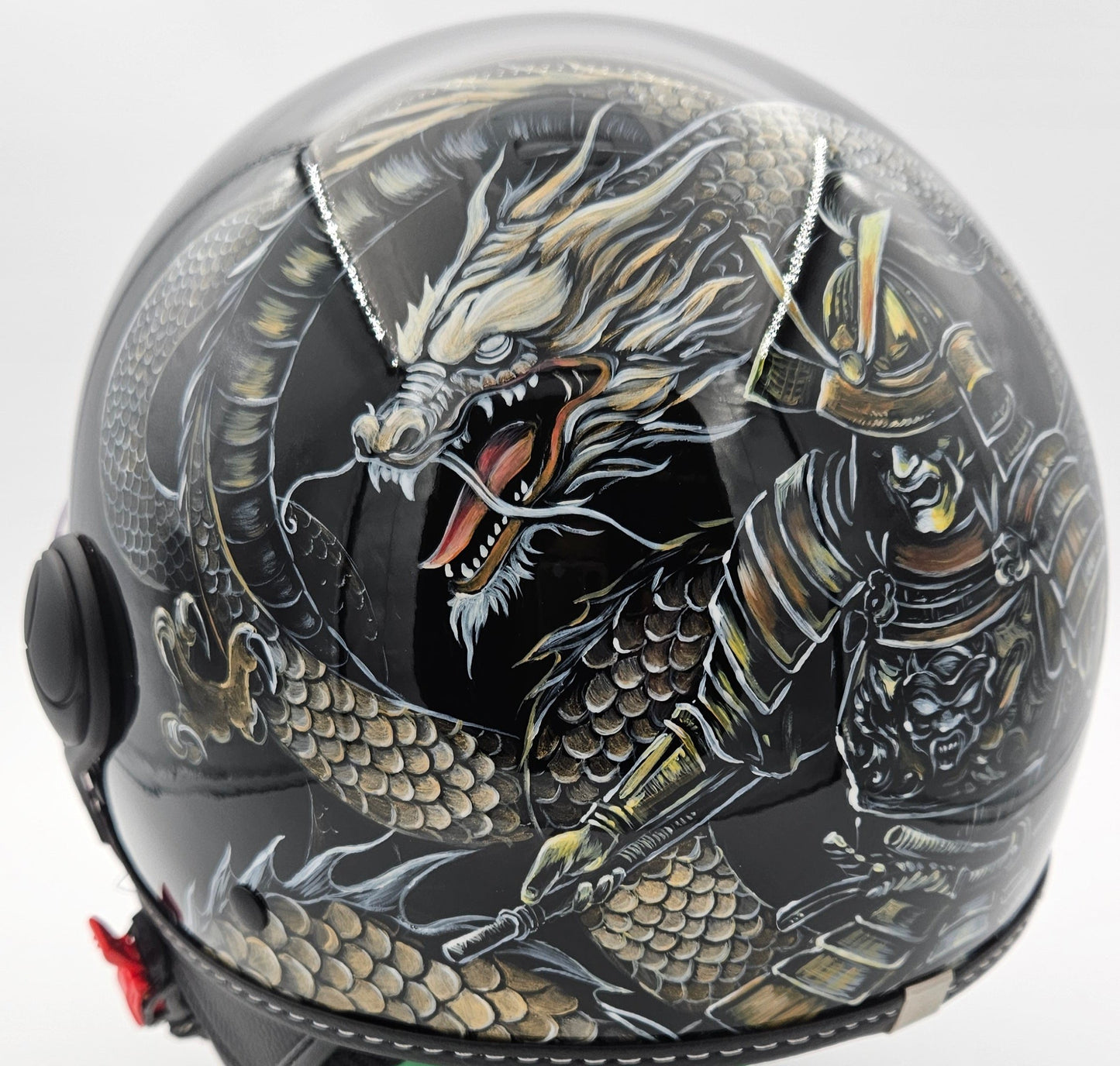 Casco jet dipinto a mano "L'Onore del Drago e del Samurai"