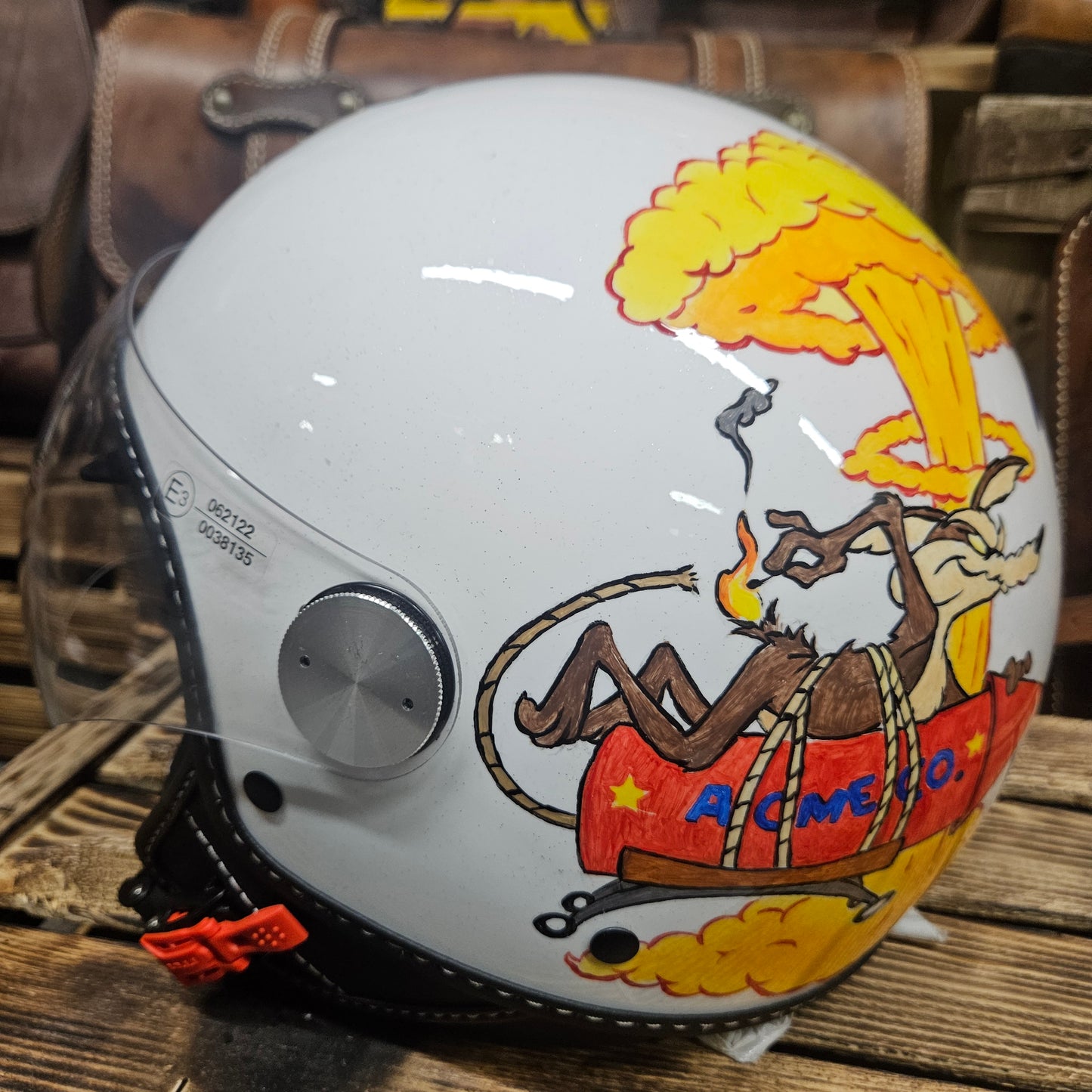 Casco jet dipinto a mano Road Runner