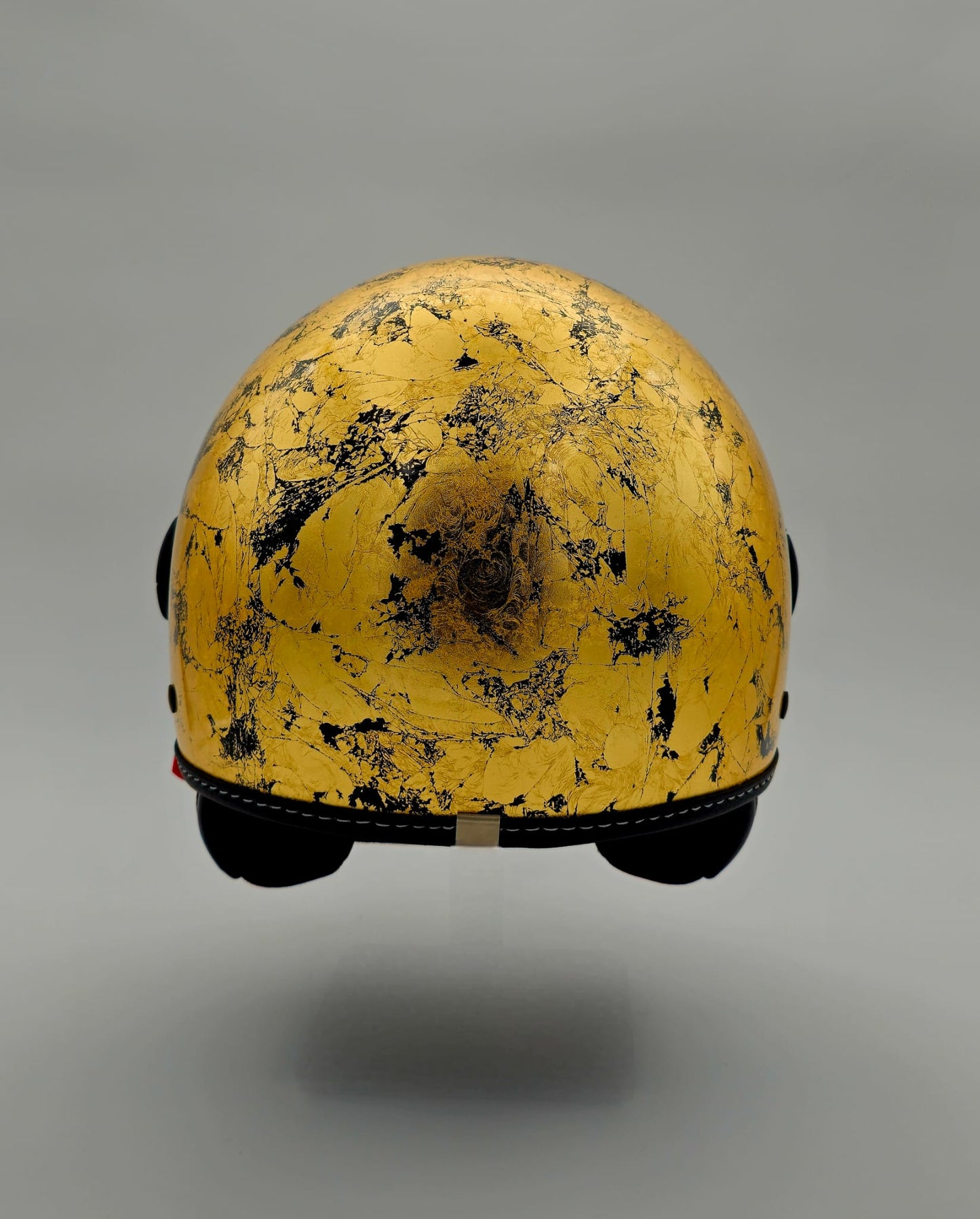 Casco jet foglia oro