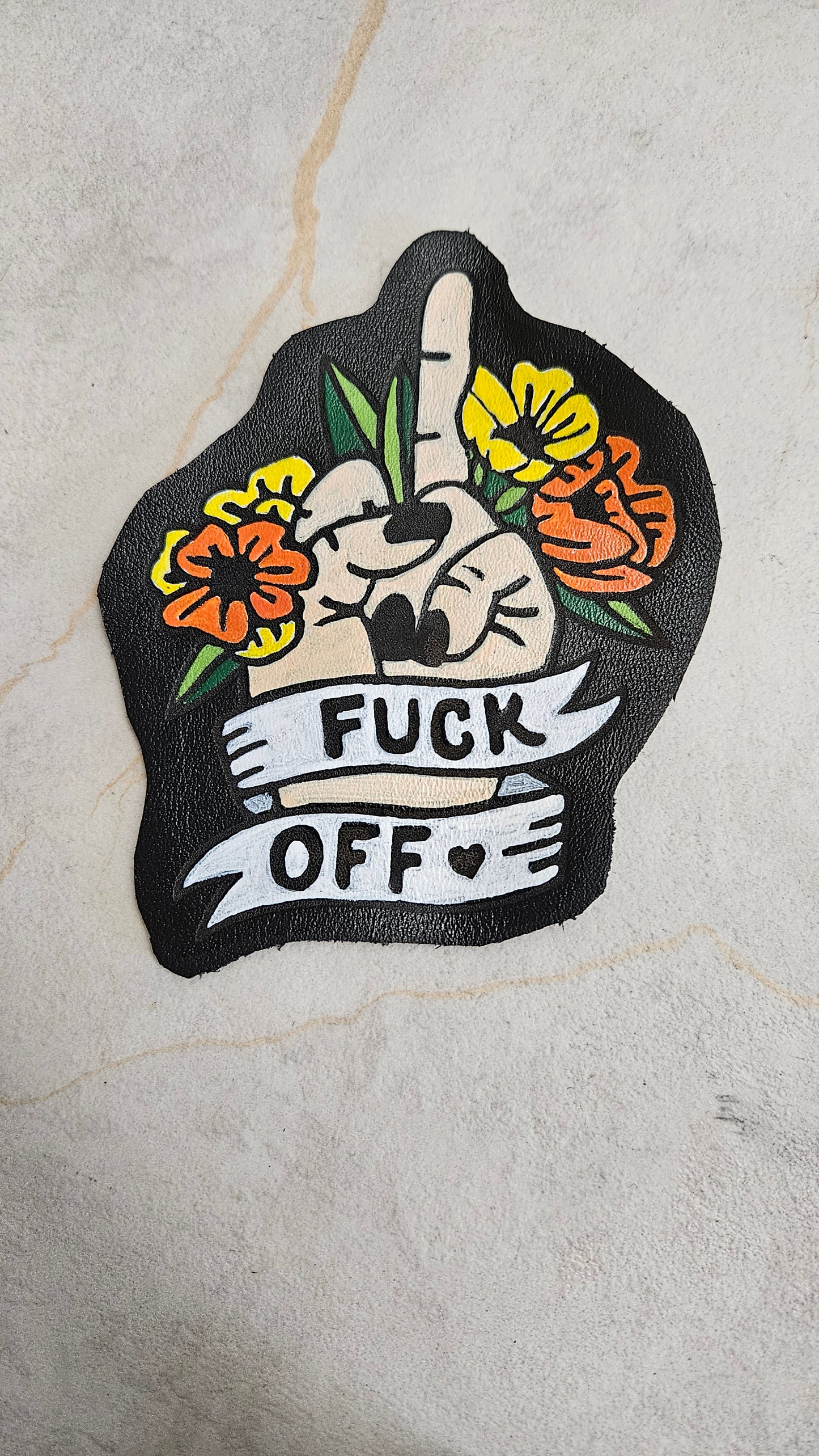 Patch in pelle dipinta a mano FUCK OFF