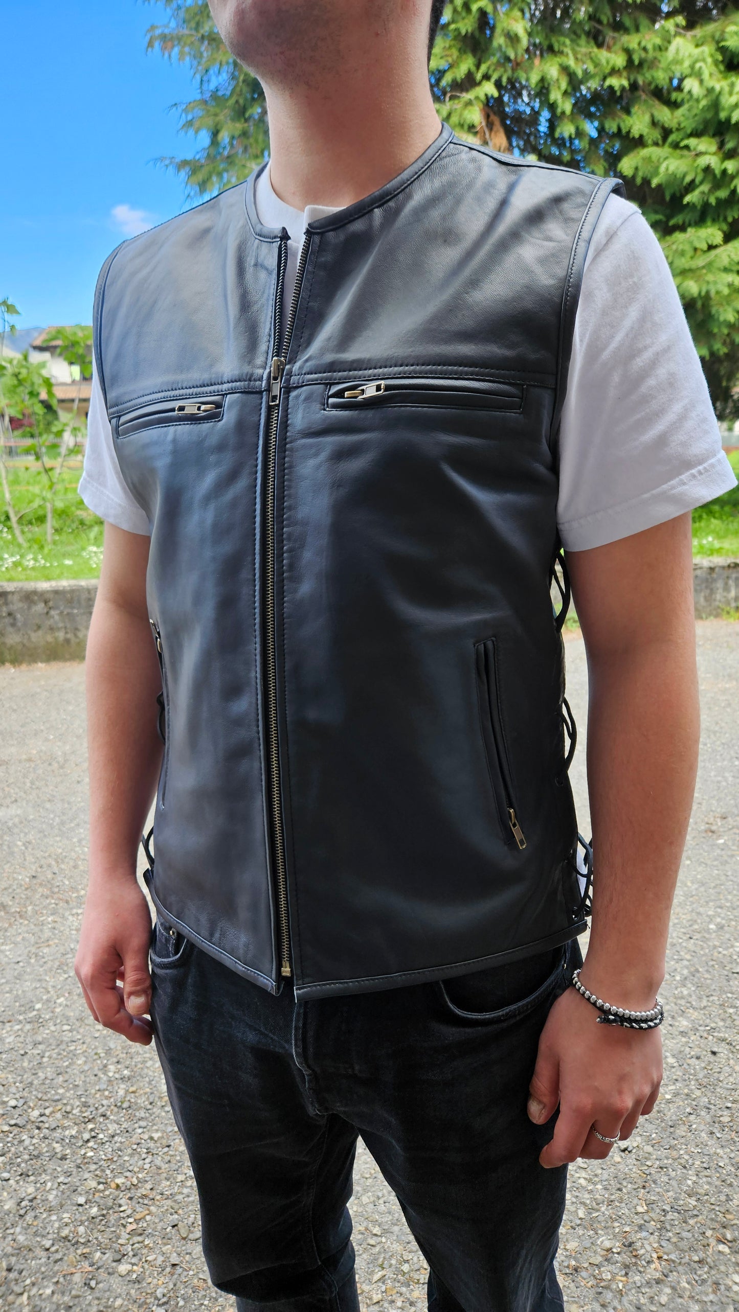 Gilet in Vera Pelle nera con dipinto a mano BIKER size M